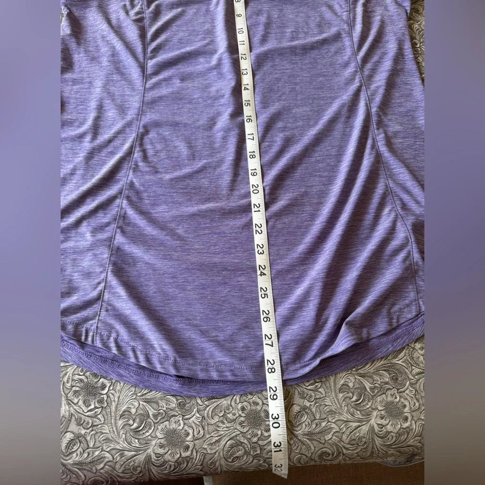 Duluth Trading Co Women's V-Neck Armachillo Lavender Tee - Picture 4 of 5
